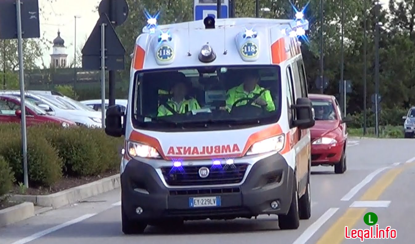 İtaliyada torpaq sürüşməsi nəticəsində 5 nəfər ölüb