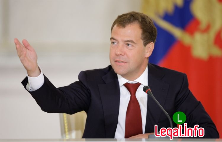 Rusiyalıların 41 faizi baş nazir Medvedevin fəaliyyətini mənfi qiymətləndirir