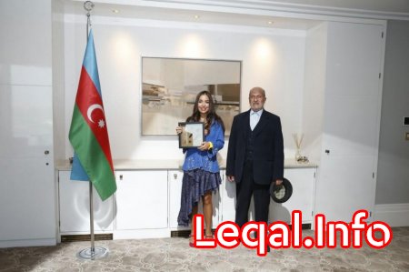 Leyla Əliyeva 76 il əvvəl həlak olmuş azərbaycanlı döyüşçünün xatirəsini yad edib Leyla Əliyeva 76 il əvvəl həlak olmuş azərbaycanlı döyüşçünün xatirəsini yad edib