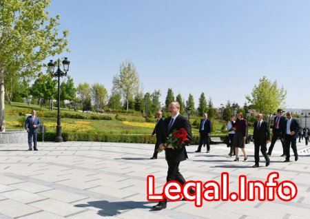 Prezident İlham Əliyev Ankaradakı Heydər Əliyev Parkında Ulu Öndərin abidəsini ziyarət edib 