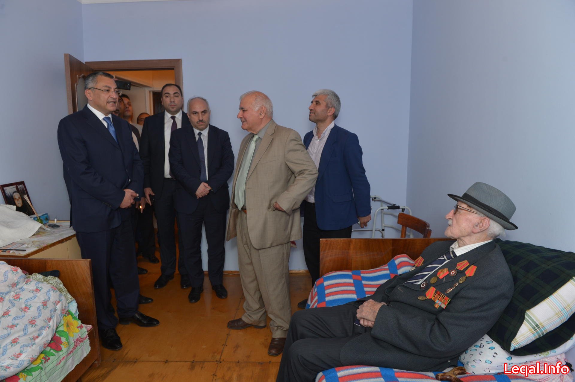 Rövşən Rzayev 100 yaşlı Böyük Vətən Müharibəsi veteranına baş çəkib