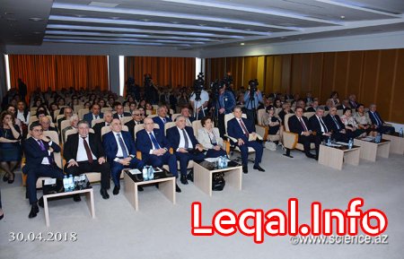 AMEA prezidenti: Zərifə Əliyeva öz fəaliyyəti ilə Azərbaycan elminin nüfuzunu yüksəyə qaldırıb AMEA prezidenti: Zərifə Əliyeva öz fəaliyyəti ilə Azərbaycan elminin nüfuzunu yüksəyə qaldırıb