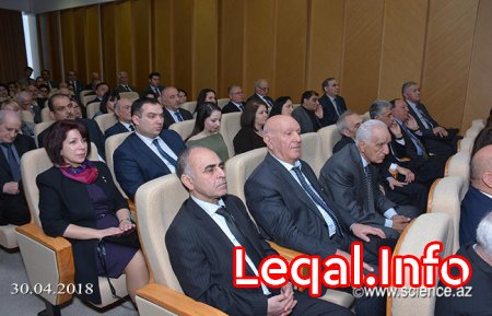 AMEA prezidenti: Zərifə Əliyeva öz fəaliyyəti ilə Azərbaycan elminin nüfuzunu yüksəyə qaldırıb AMEA prezidenti: Zərifə Əliyeva öz fəaliyyəti ilə Azərbaycan elminin nüfuzunu yüksəyə qaldırıb