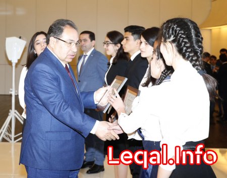 Heydər Əliyevin anadan olmasının 95-ci ildönümü münasibətilə təşkil olunmuş “Ən yaxşı təqdimat” müsabiqəsinin qalibləri mükafatlandırılıb 
