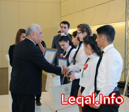 Heydər Əliyevin anadan olmasının 95-ci ildönümü münasibətilə təşkil olunmuş “Ən yaxşı təqdimat” müsabiqəsinin qalibləri mükafatlandırılıb 