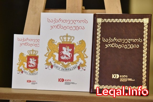 Gürcüstanda yeni Konstitusiya qüvvəyə minib