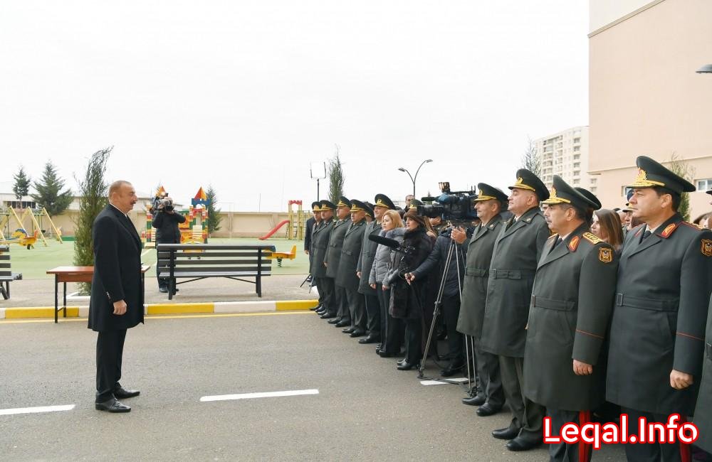 Bu il imzalanmış bir çox önəmli kontraktların icrası nəticəsində Azərbaycana ən müasir silahlar və texnika gətiriləcək