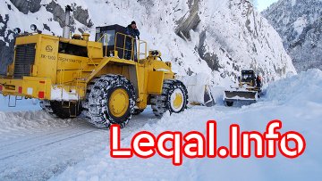 Qar Xalxal yolunu bağladı