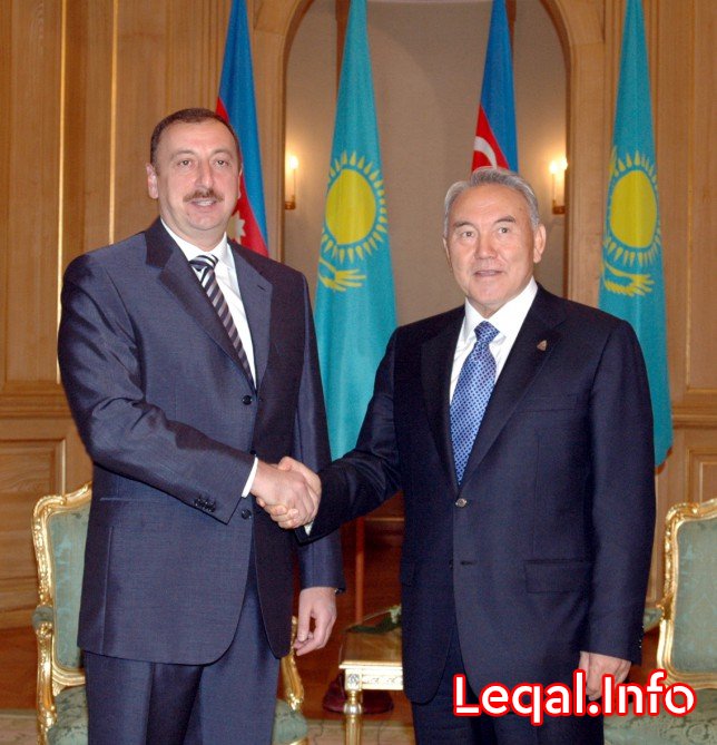 Nursultan Nazarbayev Prezident İlham Əliyevi