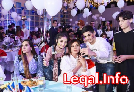 Heydər Əliyev Fondu uşaqlar üçün ənənəvi bayram şənliyi təşkil edib Heydər Əliyev Fondu uşaqlar üçün ənənəvi bayram şənliyi təşkil edib