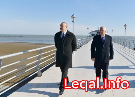 Prezident İlham Əliyev Sumqayıtın dənizkənarı bulvarında 