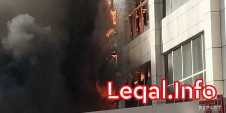Bakıda ticarət mərkəzində güclü yanğın 