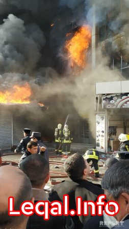 Bakıda ticarət mərkəzində güclü yanğın 