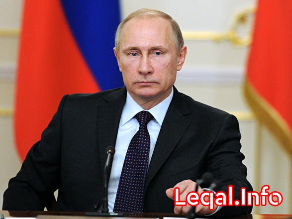 Vladimir Putin Prezident İlham Əliyevi