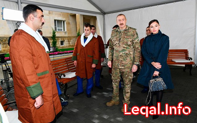 İlham Əliyevlə xanımının yaralı hərbçilərlə görüşündən
