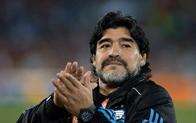 Maradona dünyasını dəyişdi