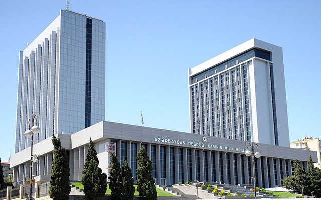 Milli Məclisdə dünya azərbaycanlılarına müraciət qəbul edildi