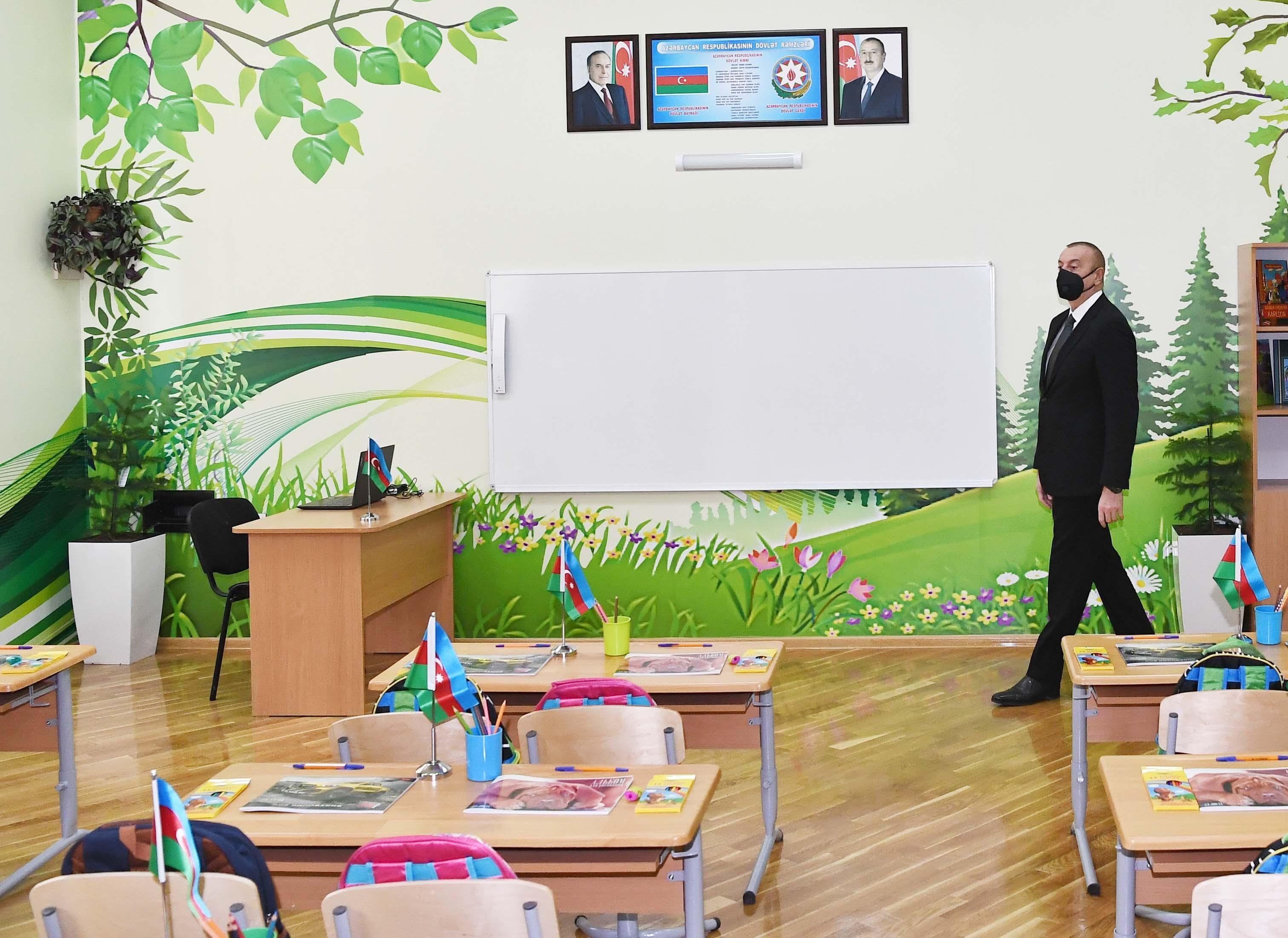 Prezident məktəb açılışı etdi Prezident məktəb açılışı etdi