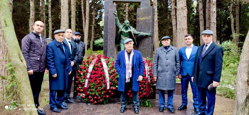 Mərhum Azərbaycanlı Alim Lütfizadə doğumunun yüzüncü il dönümündə Fəxri xiyabanda yad edildi