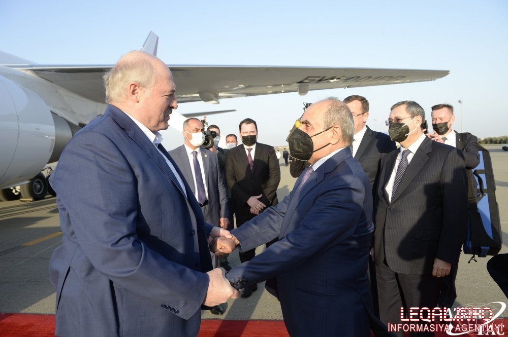 Lukaşenko Bakıya gəldi