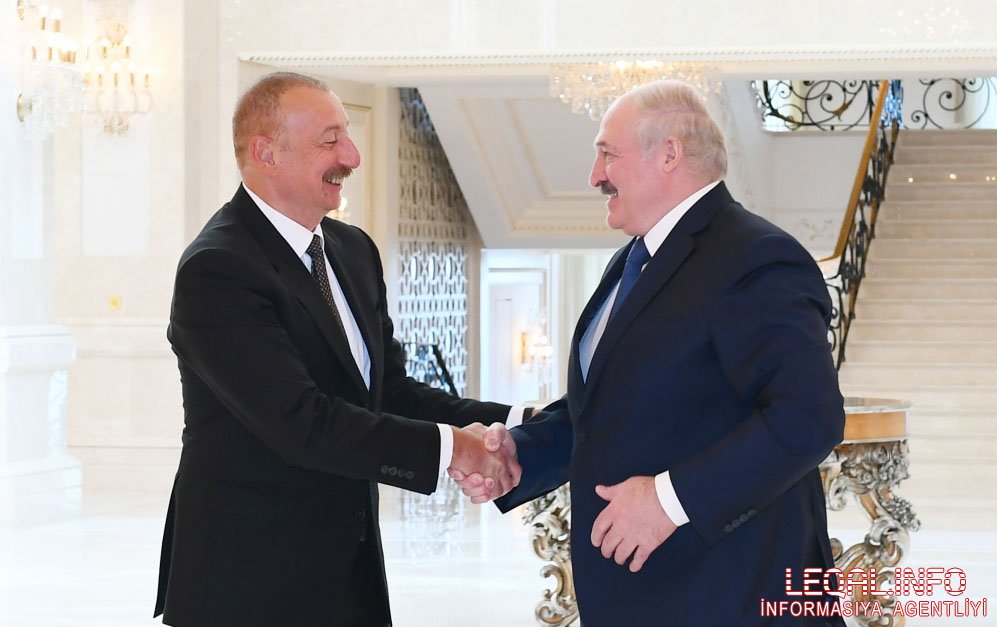 İlham Əliyev Lukaşenko ilə təkbətək görüşdü