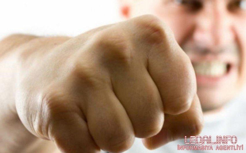 Tovuzda ata oğlunu zəncirlə ağaca bağlayaraq döyüb