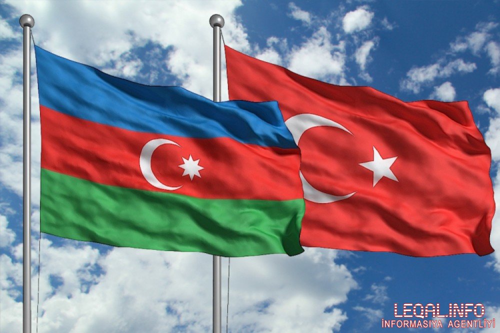 AKP-nin rəsmisi: “Azərbaycanlı qardaşlarımızın bizimlə bir yerdə olduğunu gördük”