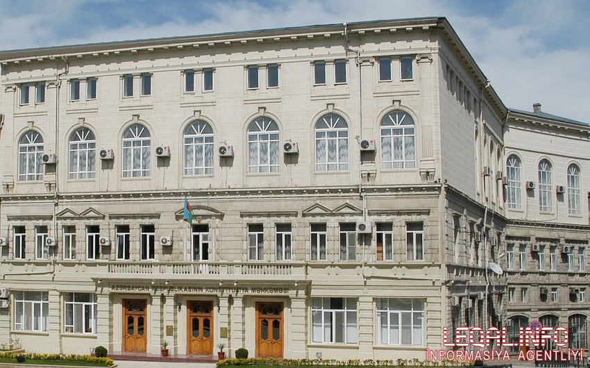 Konstitusiya Məhkəməsi əmək müqaviləsinin ləğvini nəzərdə tutan hallara dair qərar qəbul edib