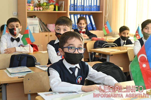 Siniflərdə partaların bir-birindən 1,5 metr aralıda düzülməsi tələbi ləğv edilib