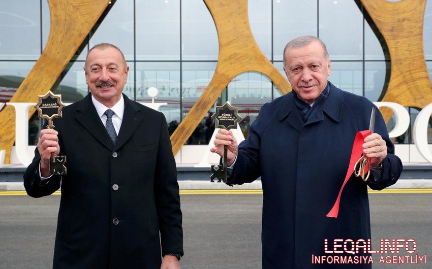 Füzuli Beynəlxalq Hava Limanının rəmzi açarları İlham Əliyev və Rəcəb Tayyib Ərdoğana təqdim edilib