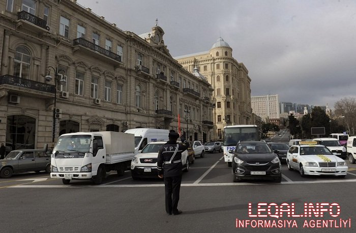 Azərbaycanda şəhidlərin xatirəsi bir dəqiqəlik sükutla yad edilib