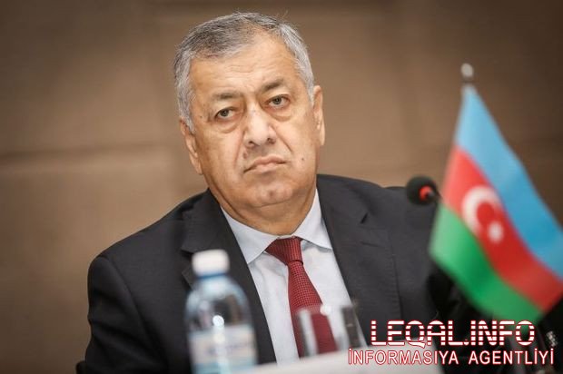 Prezident İlham Əliyev Vahid Əhmədovu təltif edib