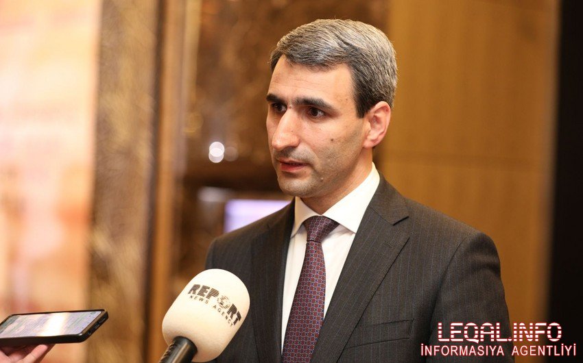 Rövşən Rüstəmov: 