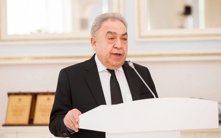 Səfa Mirzəyev təqaüdə göndərilib