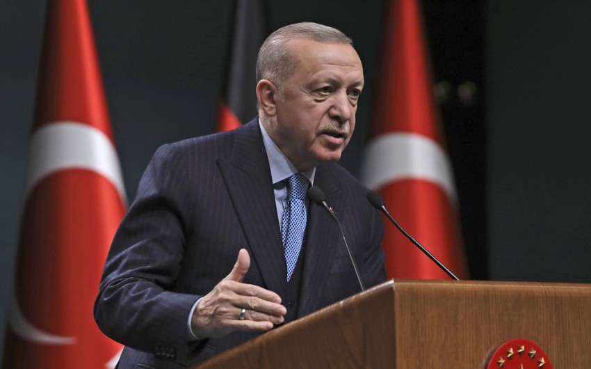 Ərdoğan: “Belə sülh olmur, siz ancaq terror təşkilatları ilə əl-ələ gəzməyi bacarırsınız”