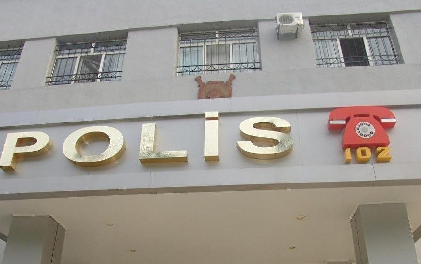 Narkotikə görə tutulan şəxs polis şöbəsində öldü