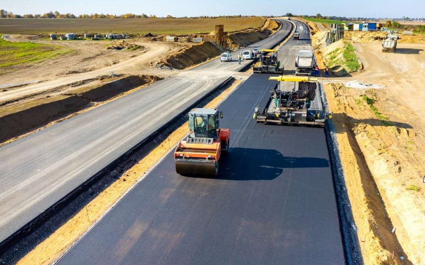 Prezident İlham Əliyev Qəbələdə yol tikintisinə 12,7 milyon manat ayırıb