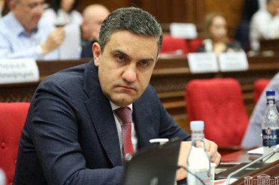 Ermənistanda müxalif deputat mandatından imtina etdi
