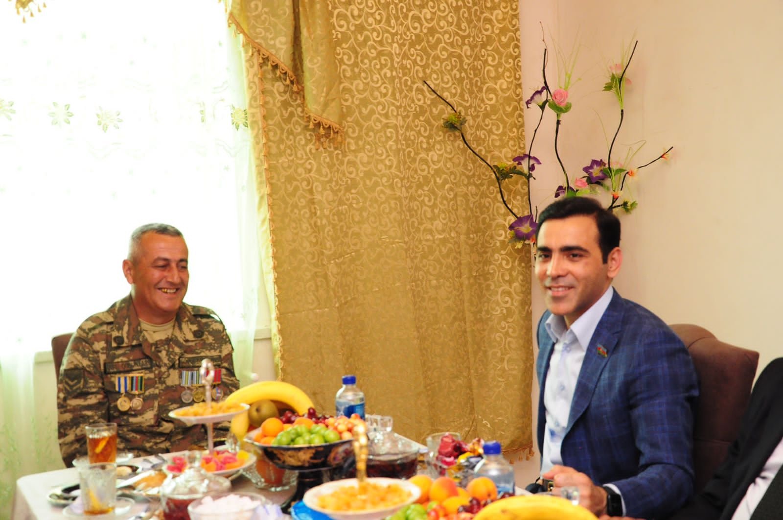 Deputat Naftalanda Vətən müharibəsi iştirakçılarını evində ziyarət edib Deputat Naftalanda Vətən müharibəsi iştirakçılarını evində ziyarət edib