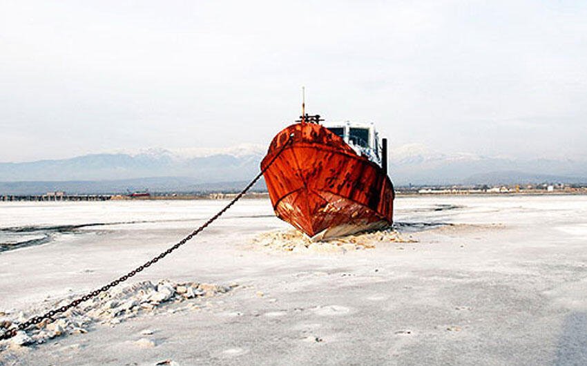Tehran Urmu gölünü qurudur