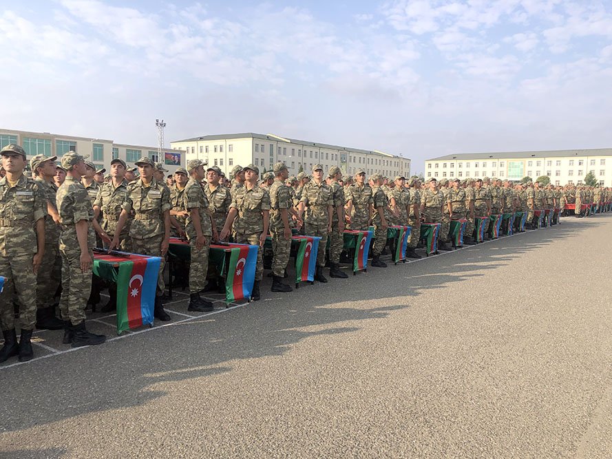 Gənc əsgərlərin andiçmə mərasimləri keçirildi