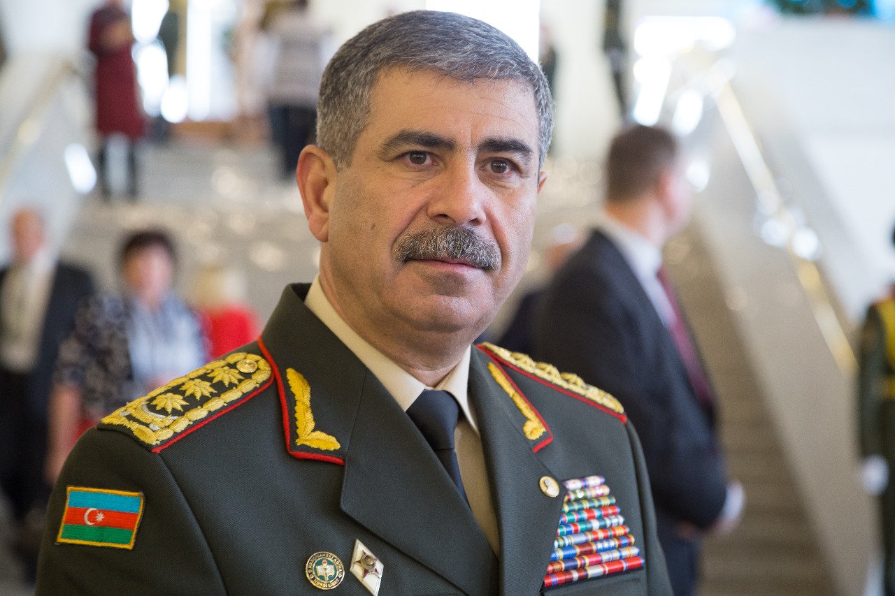 Müdafiə naziri onlara qarşı qətiyyətli tədbirlərin davam etdirilməsini tapşırdı