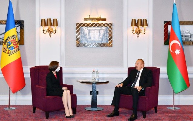 İlham Əliyev Maya Sanduya məktub göndərdi