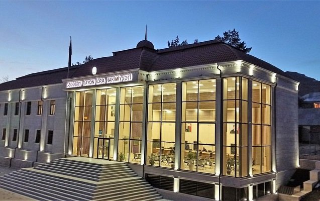 Azərbaycanda İcra Hakimiyyəti binasında insident