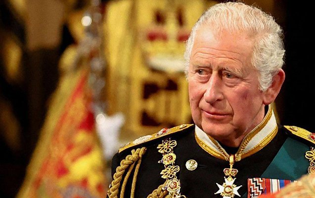 III Karl rəsmən Böyük Britaniyanın Kralı elan edildi