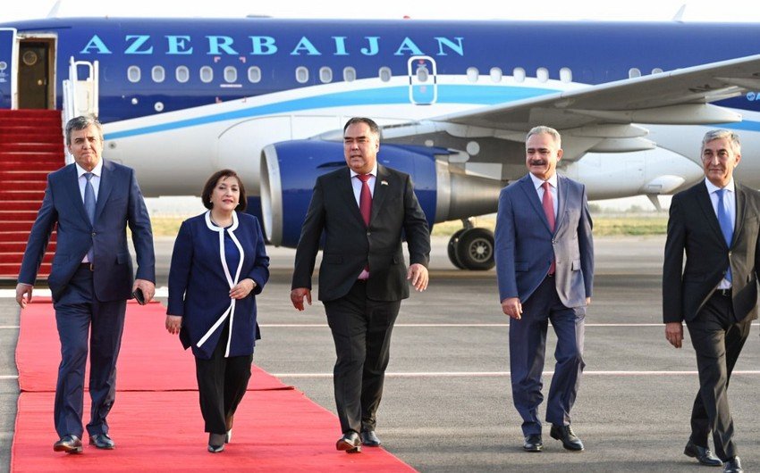 Sahibə Qafarova Tacikistana səfər edib