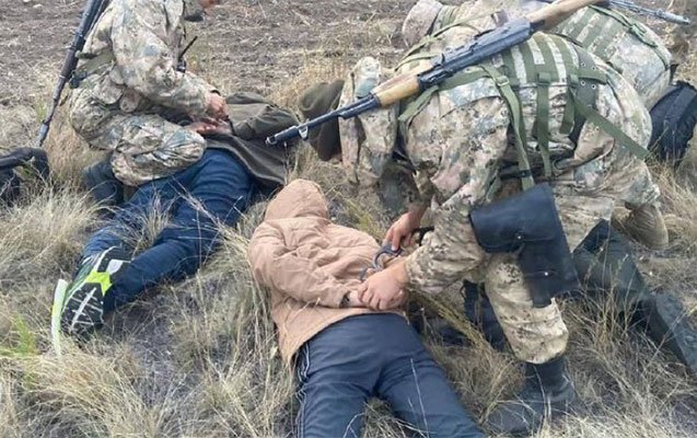 Səfərbərlikdən qaçan Rusiya vətəndaşları Qazaxıstan sərhədində saxlanıldı