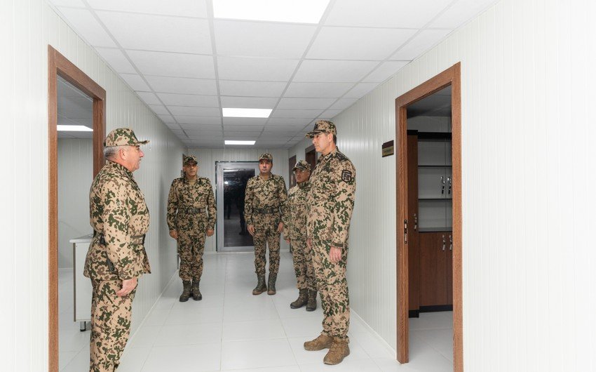 Vilayət Eyvazov Şuşada polis və hərbi qulluqçuların xidmət şəraiti ilə tanış olub