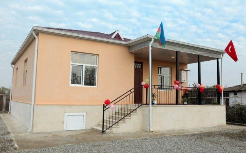 Deputat şəhid ailələrinə və qazilərə aid evlərin çıxarış probleminə toxunub