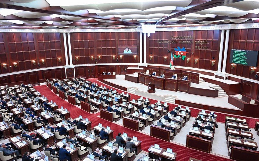 Gələn ilin büdcə zərfi Milli Məclisin komitə iclasında sonuncu oxunuşda müzakirəyə çıxarıldı